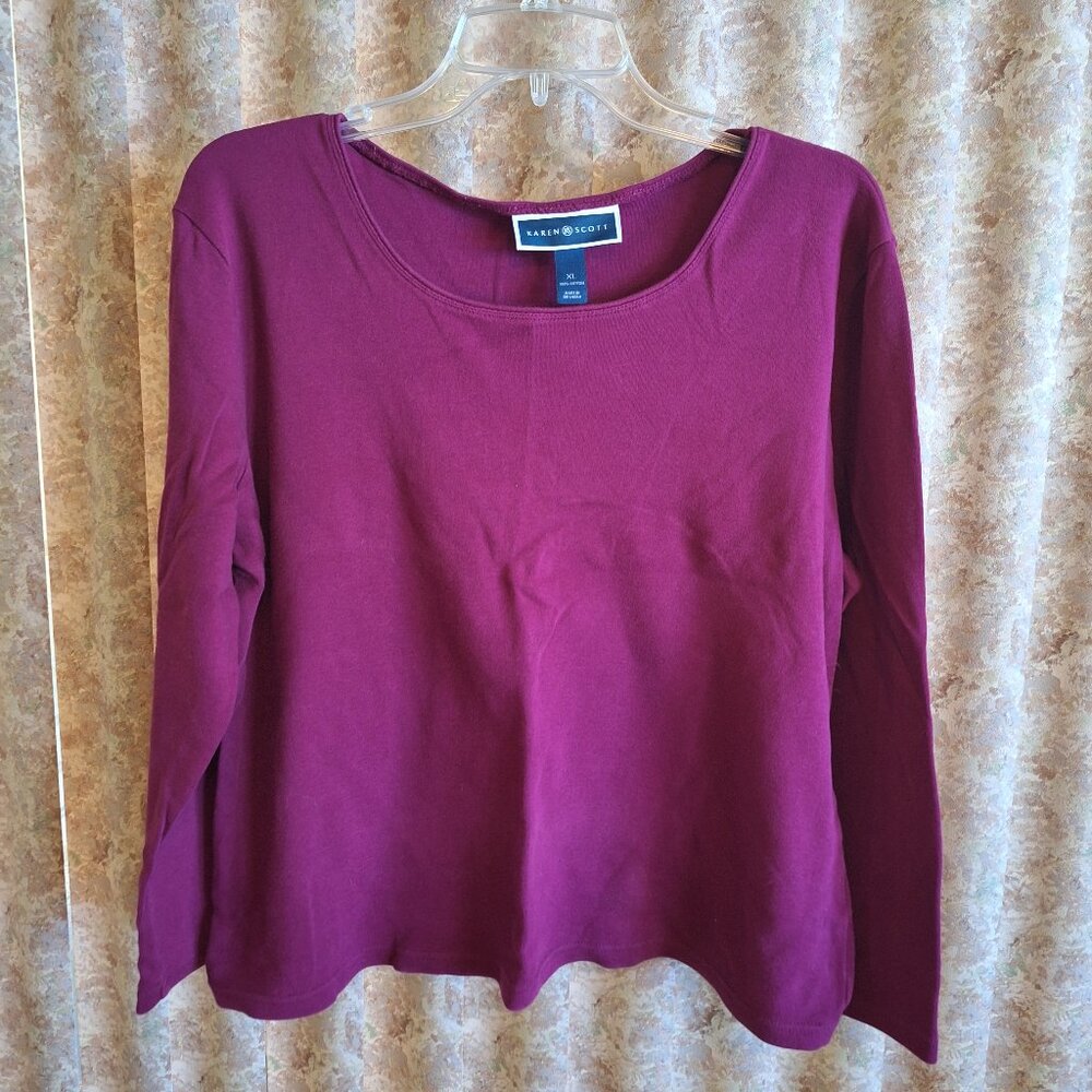 GUC Plum colored long sleeve tee Karen Scott XL
